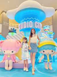 喺新濠影匯瘋狂同 Sanrio 主角打咭