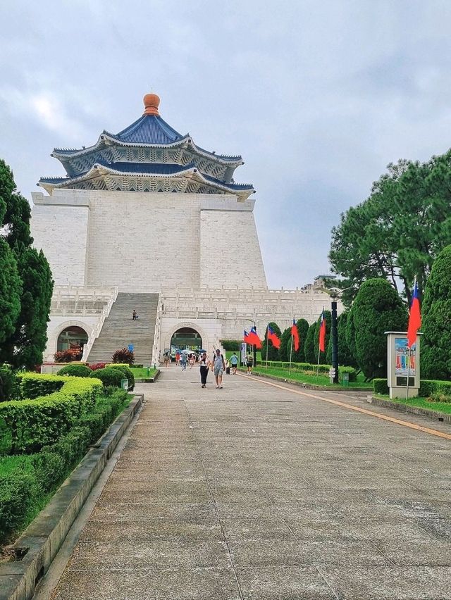 อนุสรณ์สถานเจียงไคเช็ค ไต้หวัน