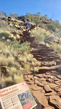 神秘的澳洲烏魯魯 Uluru / Ayres Rock