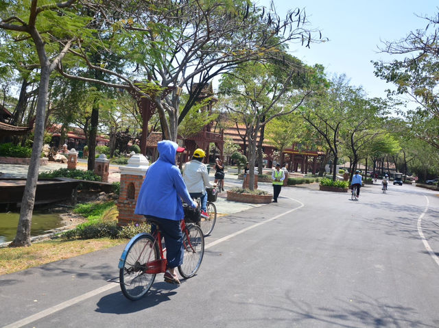  🚲ปั่นจักรยานชมเมืองโบราณ