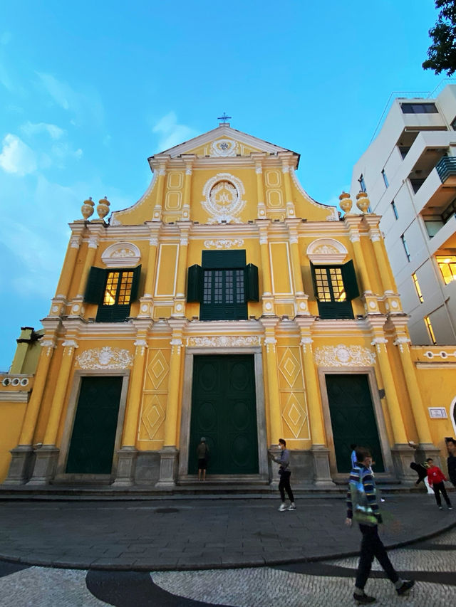 🚶🏻‍♂️ Macao Arc De Triomphe