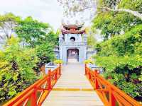 Ngoc Son Temple 