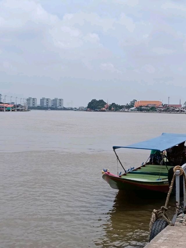 วัดเชิงเลน  จังหวัดนนทบุรี