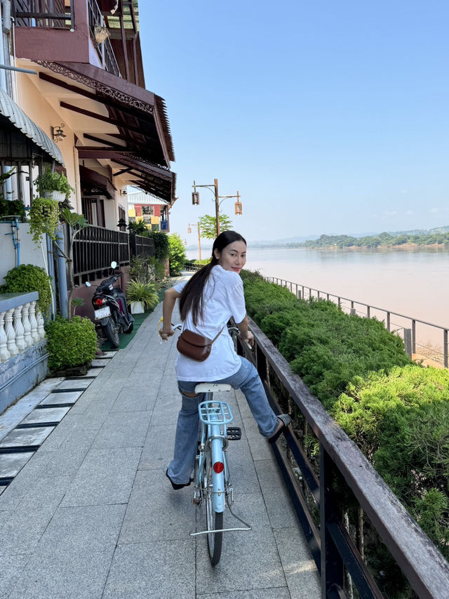 ปั่นจักรยานเล่น ชมวิวแม่น้ำโขง เชียงคาน