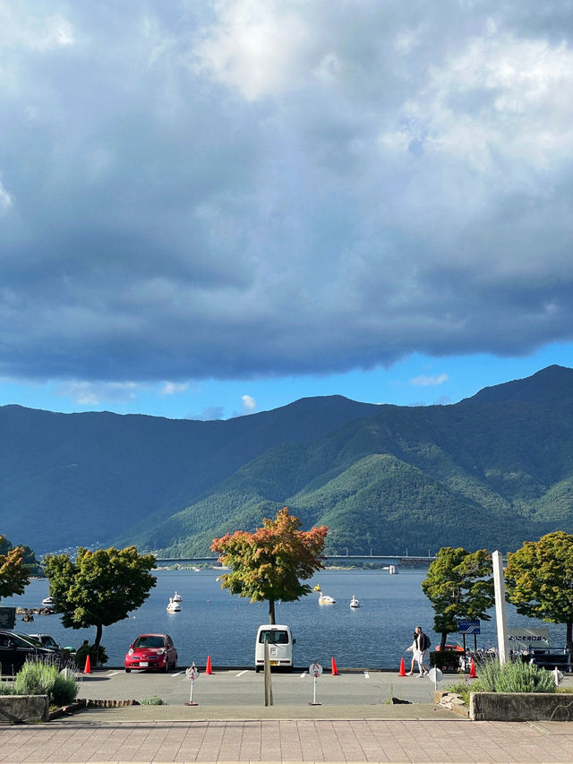 ปั่นเรือเป็ด นั่งเรือชมวิว ที่ทะเลสาบคะวะงุชิ 🚣