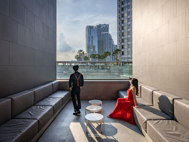 โรงแรมหรู 5 ดาวย่านทองหล่อ กับวิวสระสุดปัง