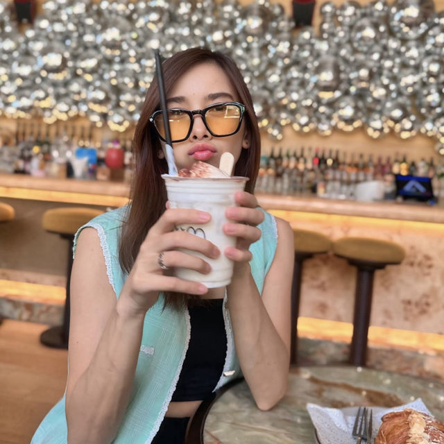 CUM Coffee - The Office Thonglor