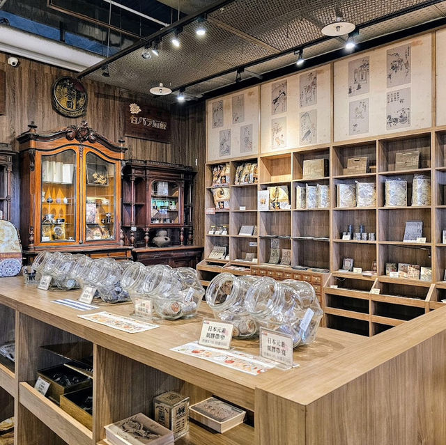 台中三井OUTLET摩天輪 🎡 購物與娛樂的完美結合景點