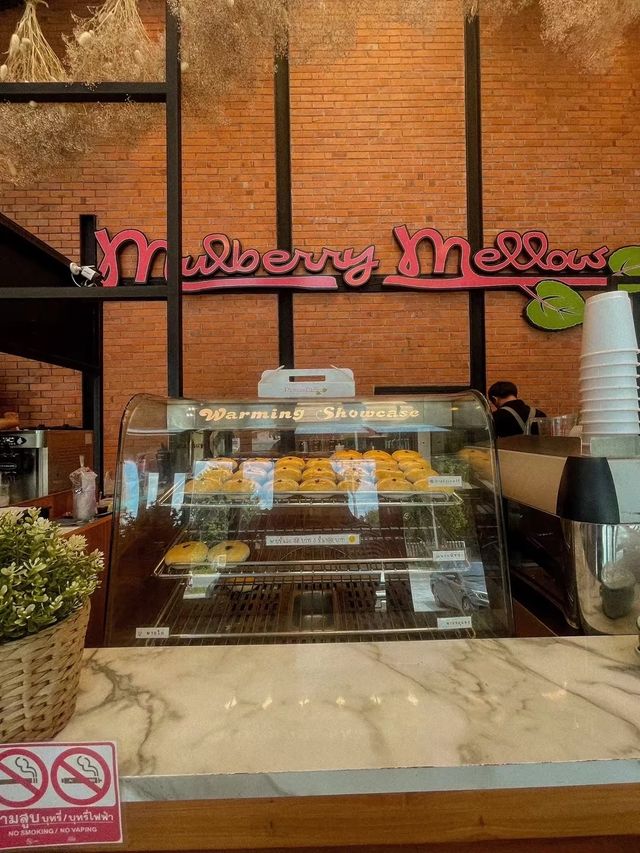 Mulberry mellow | Kanchanaburi, Thailand