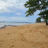หาดนางทอง  เขาหลัก
