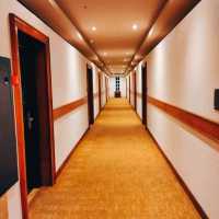 LUXURY ESCAPE @ THE GOLDEN RIDGE HOTEL.