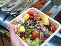 アメリカ旅行へ行ったら行くべきスーパー「Whole Foods Market」で何買ってる？