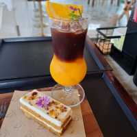 โอลิว่า วิว เดอคาเฟ่