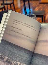 책과 여유, 커피냄새와 종이냄새, 나무와 하늘을 모두 품은 대형카페, 지관서과