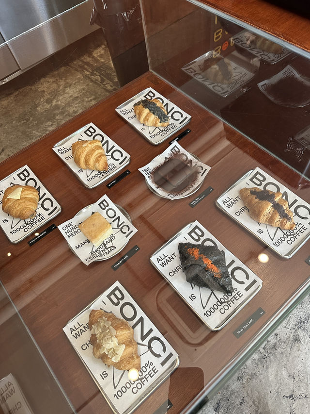 BONCI Coffee BTS สะพานควาย ☕️