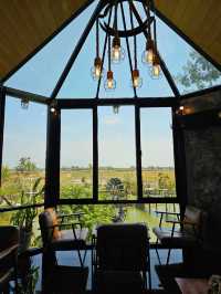The Farmer cafe & restaurant : เพชรบุรี