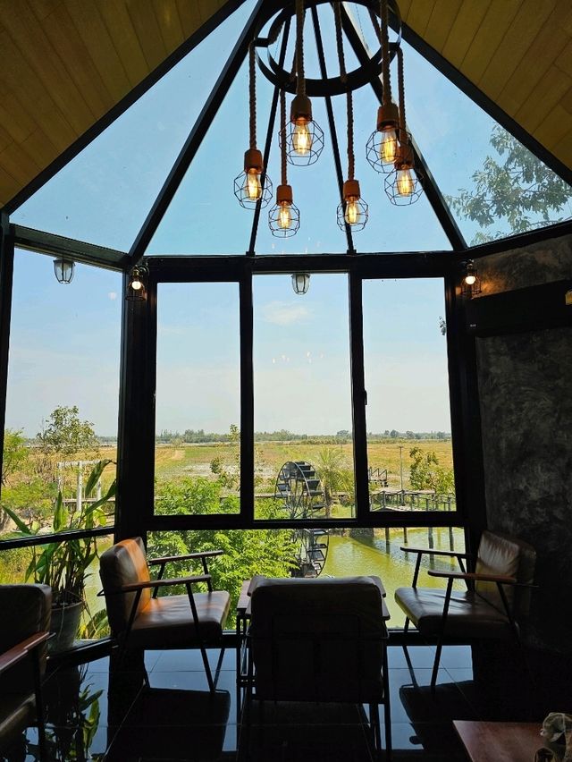 The Farmer cafe & restaurant : เพชรบุรี