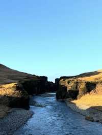 羽毛河峽谷（Fjaðrárgljúfur）