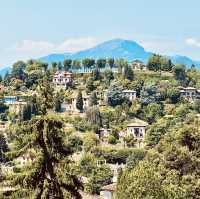 Celebrating La Dolce Vita in Bergamo, Italy 🎉🍷