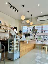 คาเฟ่น่าแวะเส้นสุพรรณฯ เก็บเข้าลิสต์ไว้เลย!