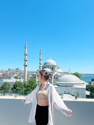 Бесплатная фотосъемка с голубями в отеле в Стамбуле!