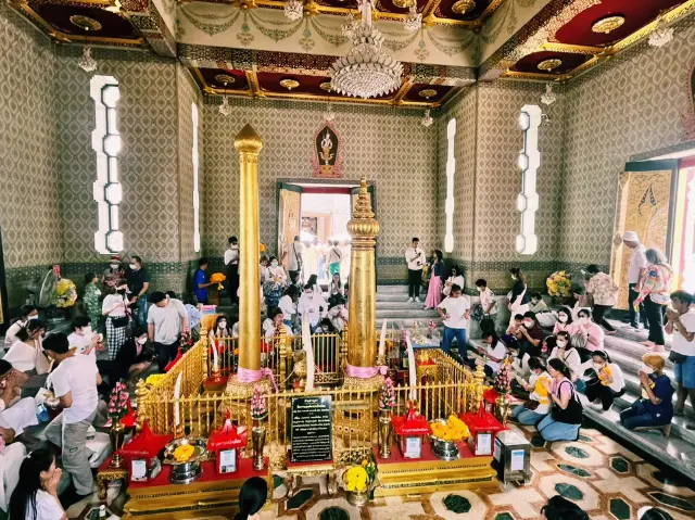 泰國曼谷當地著名城市保護神廟推薦：國柱神廟，適合求好運拍照打卡遊玩。 