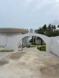 Mira Beachfront Pool Villa Cha-am