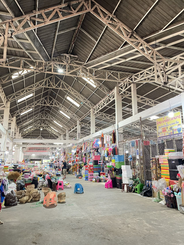📍寮國。巴色美食市場 Bai Don Pakse Market