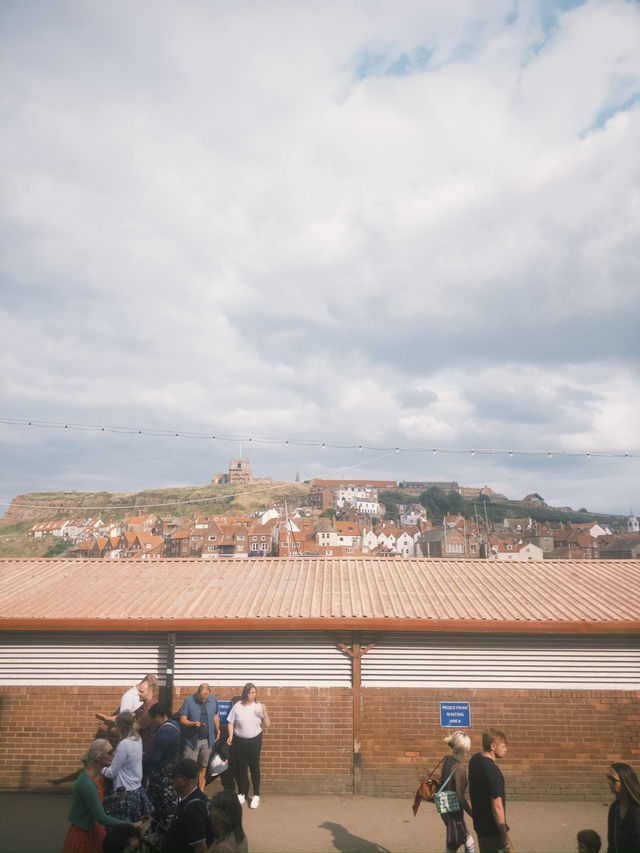 Springtime Escape to Whitby: Seaside Charm & Blooming Beauty 🌸🌊