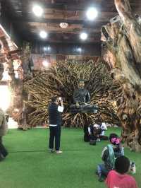 เที่ยววัดถ้ำผาเด่น