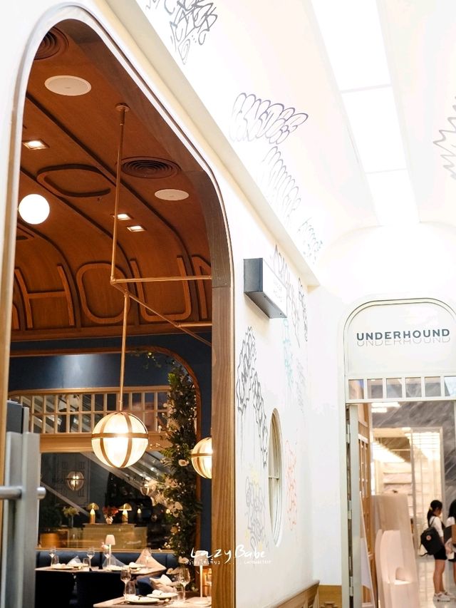 Underhound (Greyhound Café) อร่อยมาก อยากให้แมส