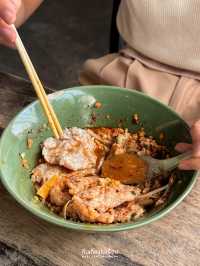 ก๋วยเตี๋ยวหมูต้มยำ ลาดพร้าว 71 หมูสับแน่น 