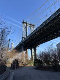 พิกัดถ่ายรูป Dumbo Manhattan Bridge