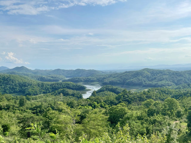  ม่อนแม่ถาง: สูดอากาศบริสุทธิ์ ชมวิวสุดปัง! ⛰️