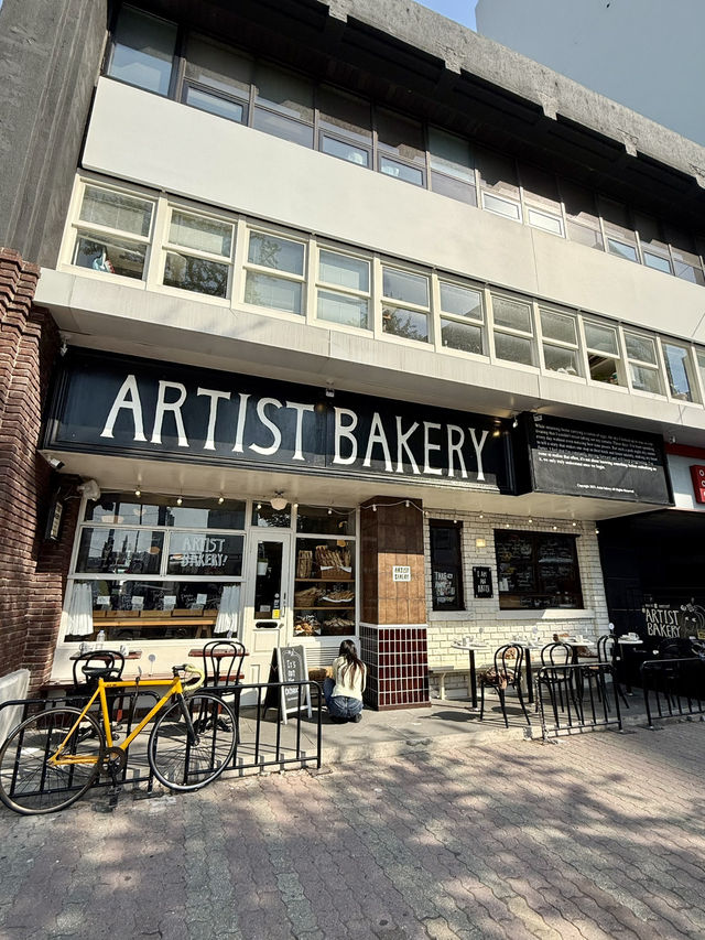 Spring Lunch on the Terrace at Artist Bakery in Seoul