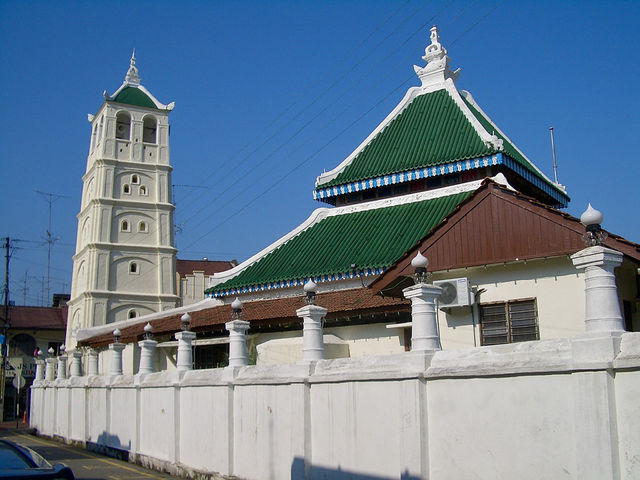 Where Minarets Meet Merlion: Kampung Kling’s 300-Year Legacy