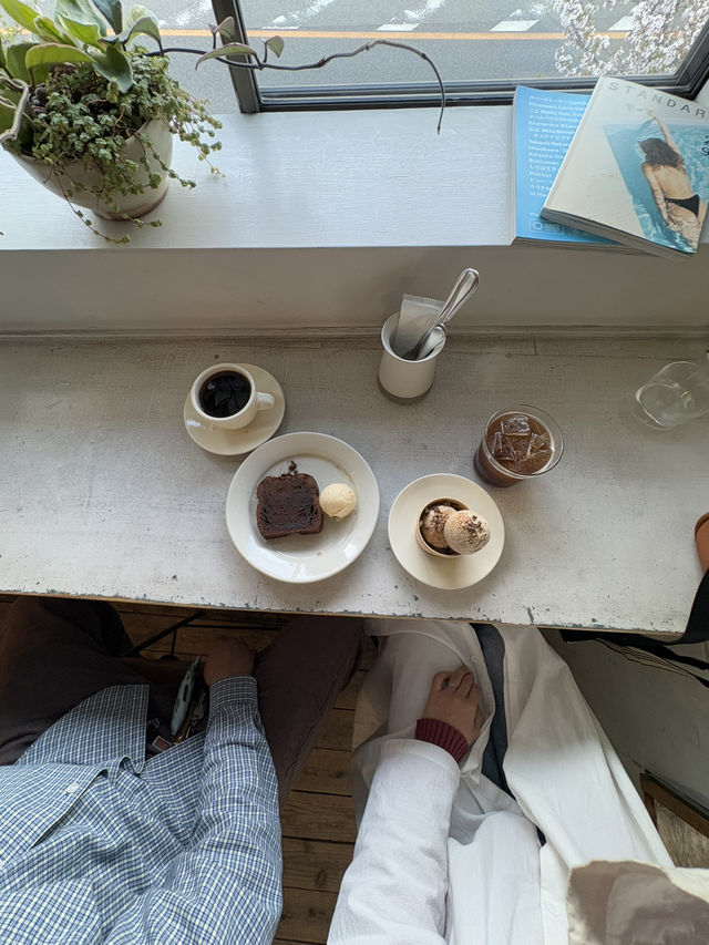 甲府市のAkitoコーヒーで季節を感じるひととき