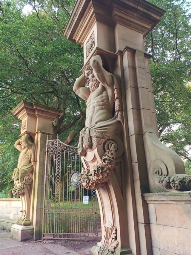 Calderstones Park