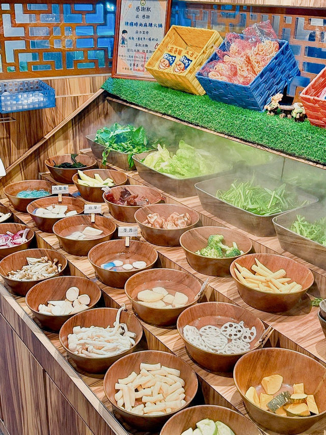리우허 야시장 근처 무한리필 훠궈 맛집 in 가오슝