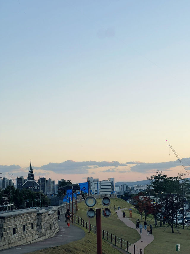 🏯🌿 Changnyongmun Gate – ประตูมังกรฟ้าแห่งซูวอน