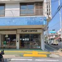沖繩當地知名的咖啡店 FLAP Coffee