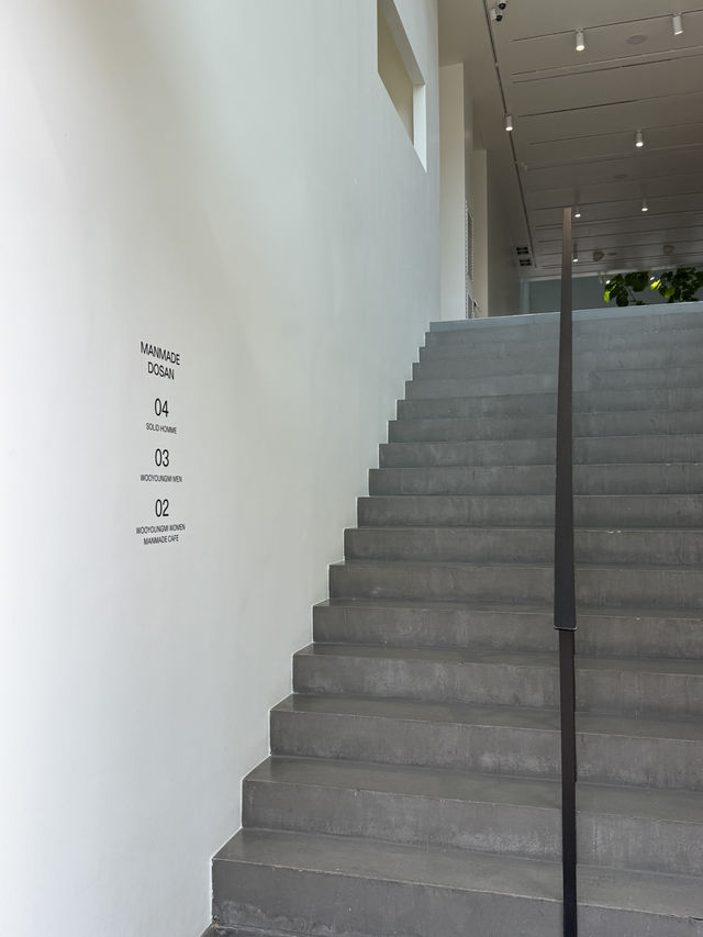 📍 솔리드&우영미&맨메이드카페 - 도산-