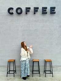 写真映えコーヒーショップ　コーヒーバーン