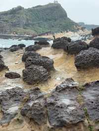 🌊 A Journey to Yehliu Geopark: Taiwan’s Natural Masterpiece Carved by Wind and Sea