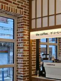  성수동에서 요즘 핫한 카페 더커피 The Coffee 성수점