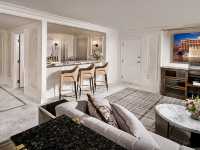 The Bellagio Hotel – Vegas Elegance in Full Bloom