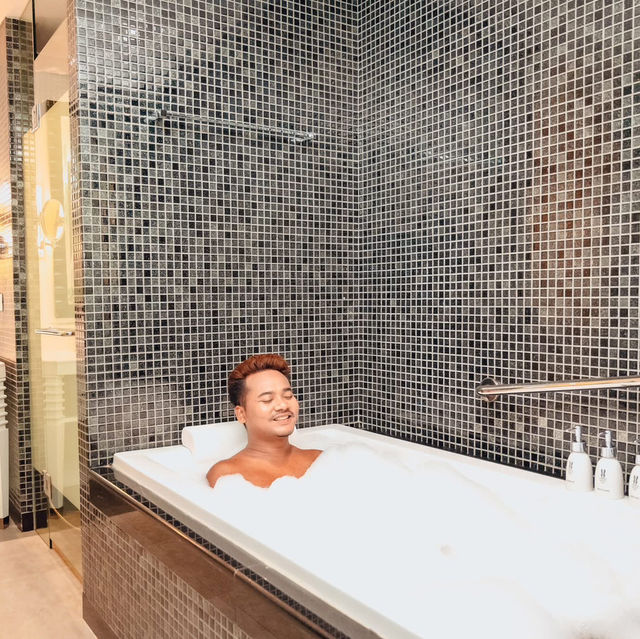 Wave Hotel Pattaya 