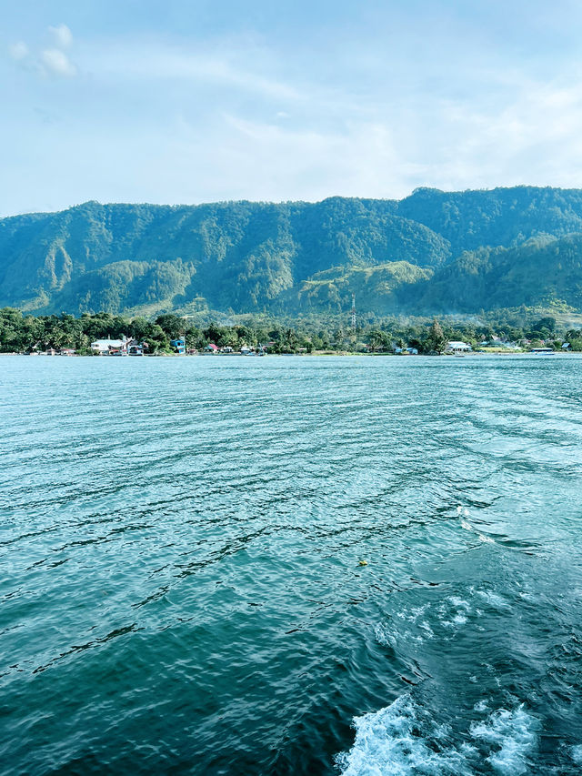 Perfect Summer Escape: Scenic Ferry Ride from Samosir to Parapat Island