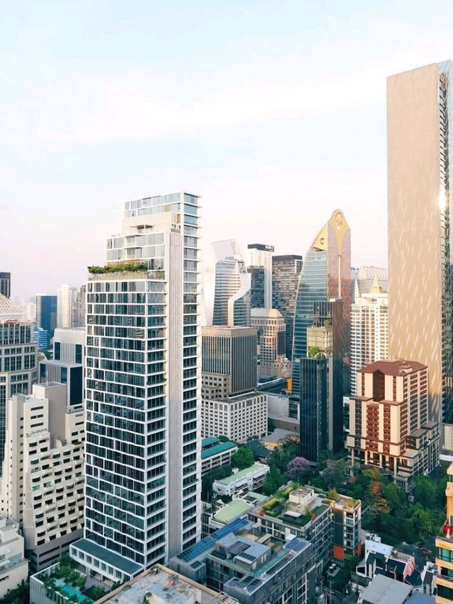 🌟 Sindhorn Midtown Hotel Bangkok – Where Style Meets Skyline 🌆✨