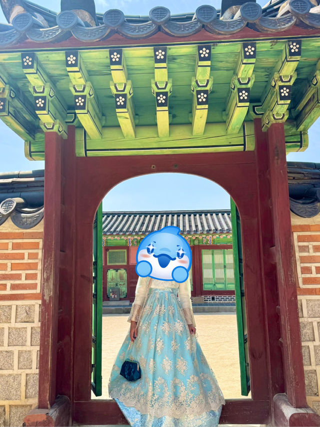 🌸 A Dreamy Birthday Moment at Gyeongbokgung Palace, Seoul 👘🎂